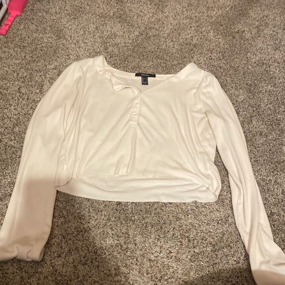 White long sleeve tee